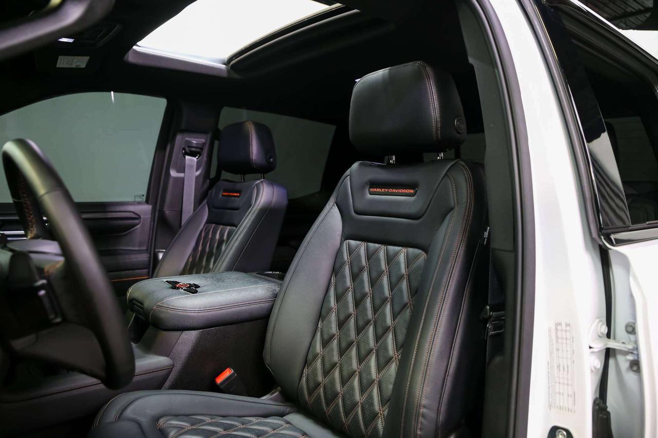 2024 GMC Sierra 1500 4X4 HARLEY DAVIDSON EDITION AT4 CREW 6.2L V8 RARE Photo