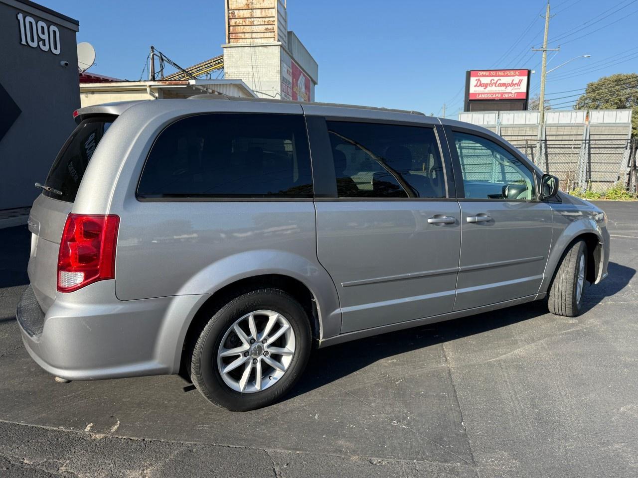 2013 Dodge Grand Caravan 4dr Wgn SXT Photo