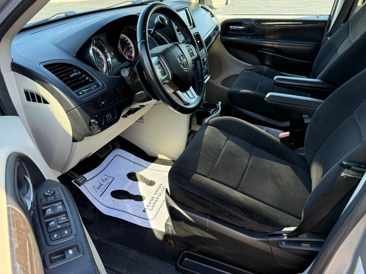 2013 Dodge Grand Caravan 4dr Wgn SXT Photo
