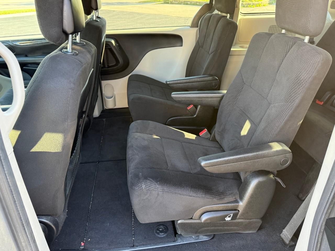 2013 Dodge Grand Caravan 4dr Wgn SXT Photo