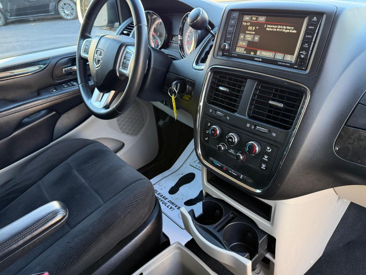 2013 Dodge Grand Caravan 4dr Wgn SXT Photo