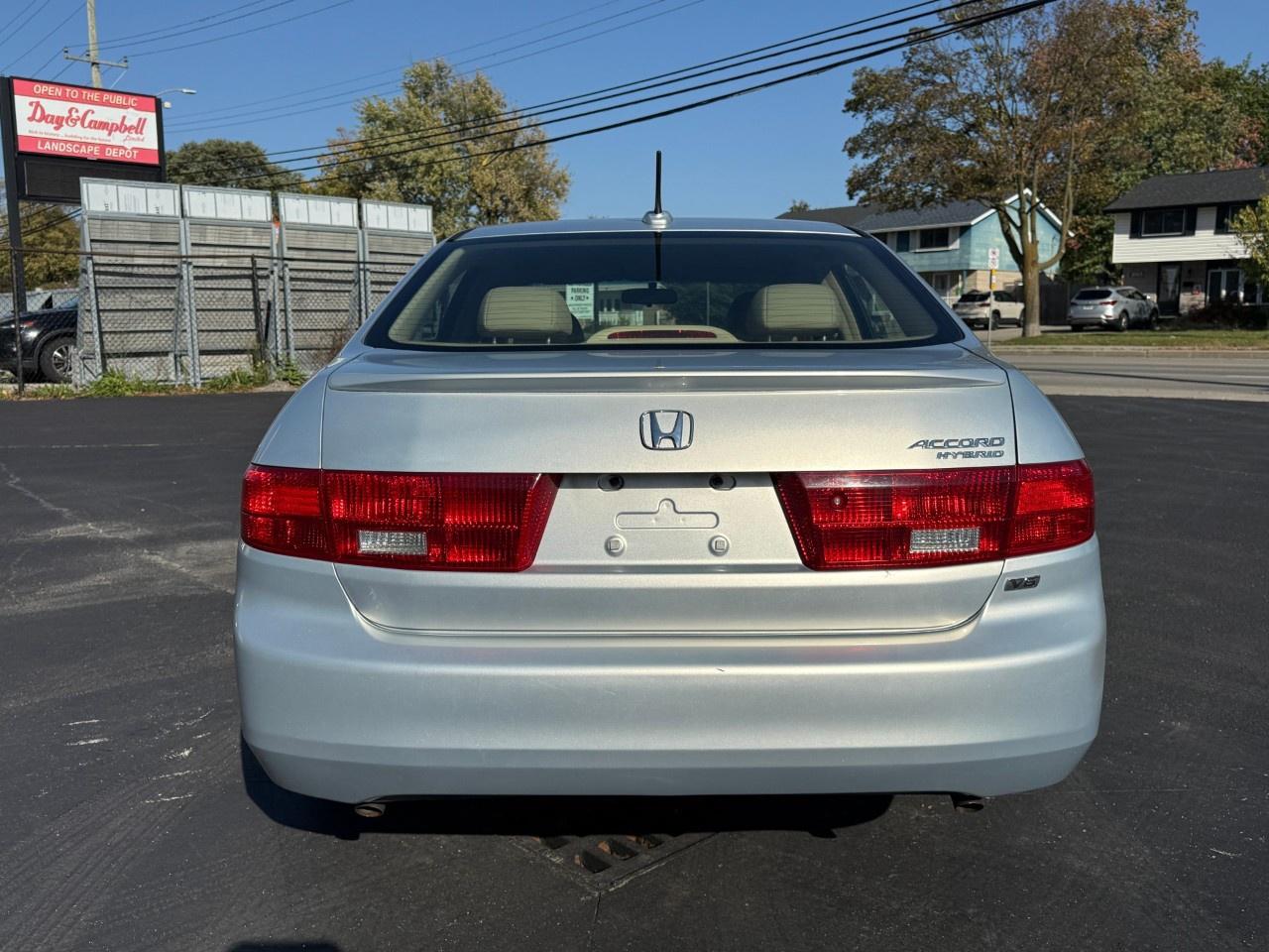 2005 Honda Accord Hybrid Automatic Photo