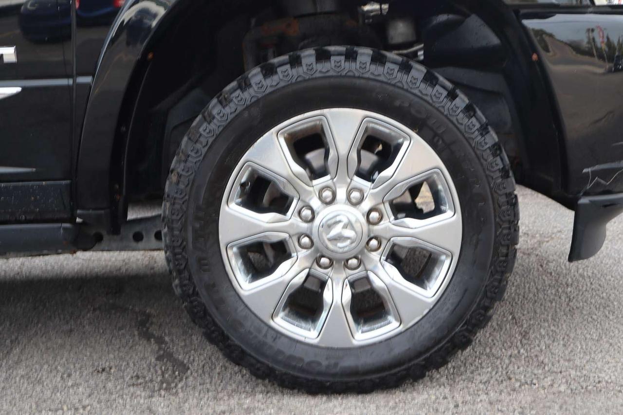 2019 RAM 2500 Limited Mega Cab 4WD   6.7L Cummins   No Accident   RARE Photo