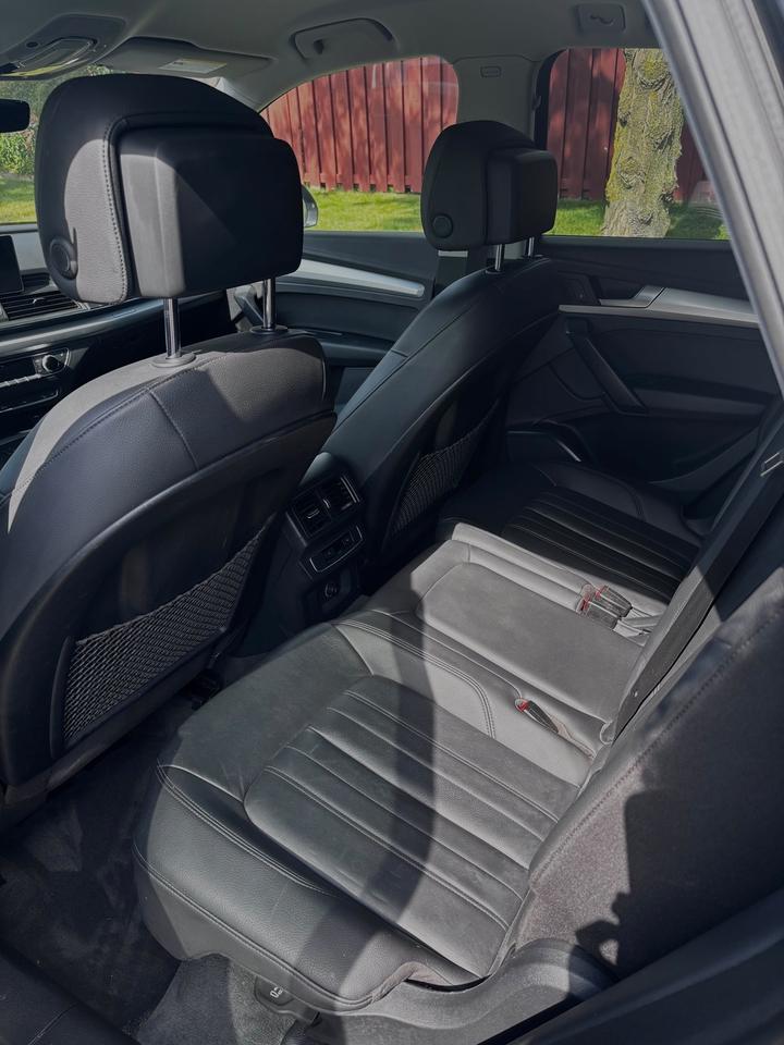 2017 Toyota Prius TECHNOLOGY Photo