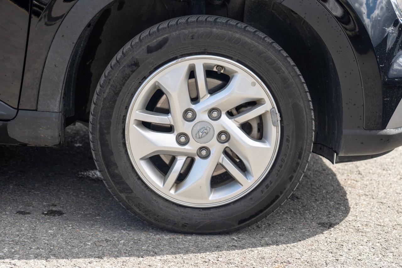 2026 Hyundai Venue Preferred IVT Photo5