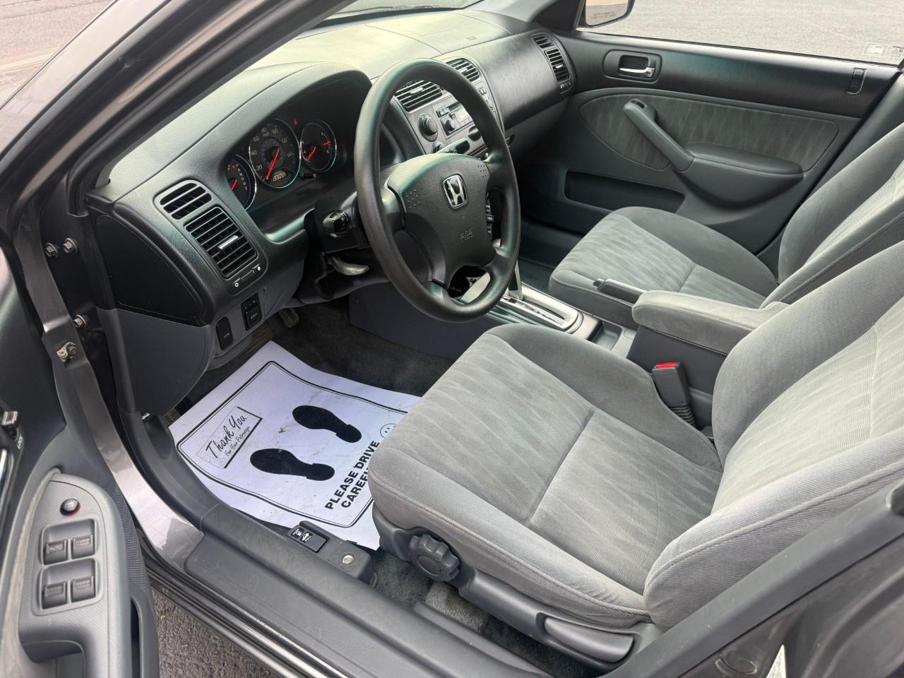 2004 Honda Civic LX AUTOMATIC SEDAN Photo