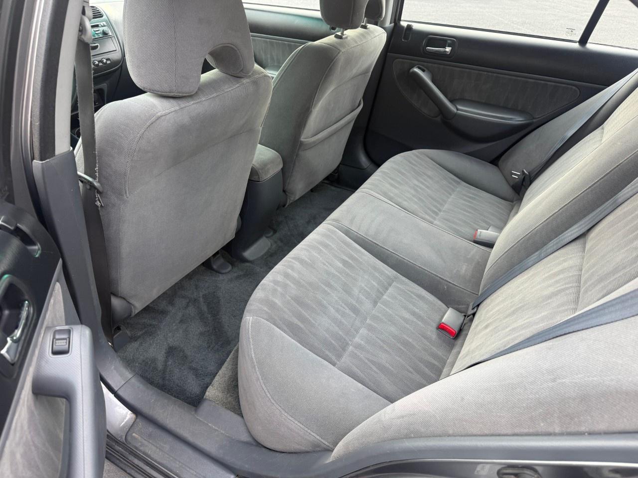 2004 Honda Civic LX AUTOMATIC SEDAN Photo