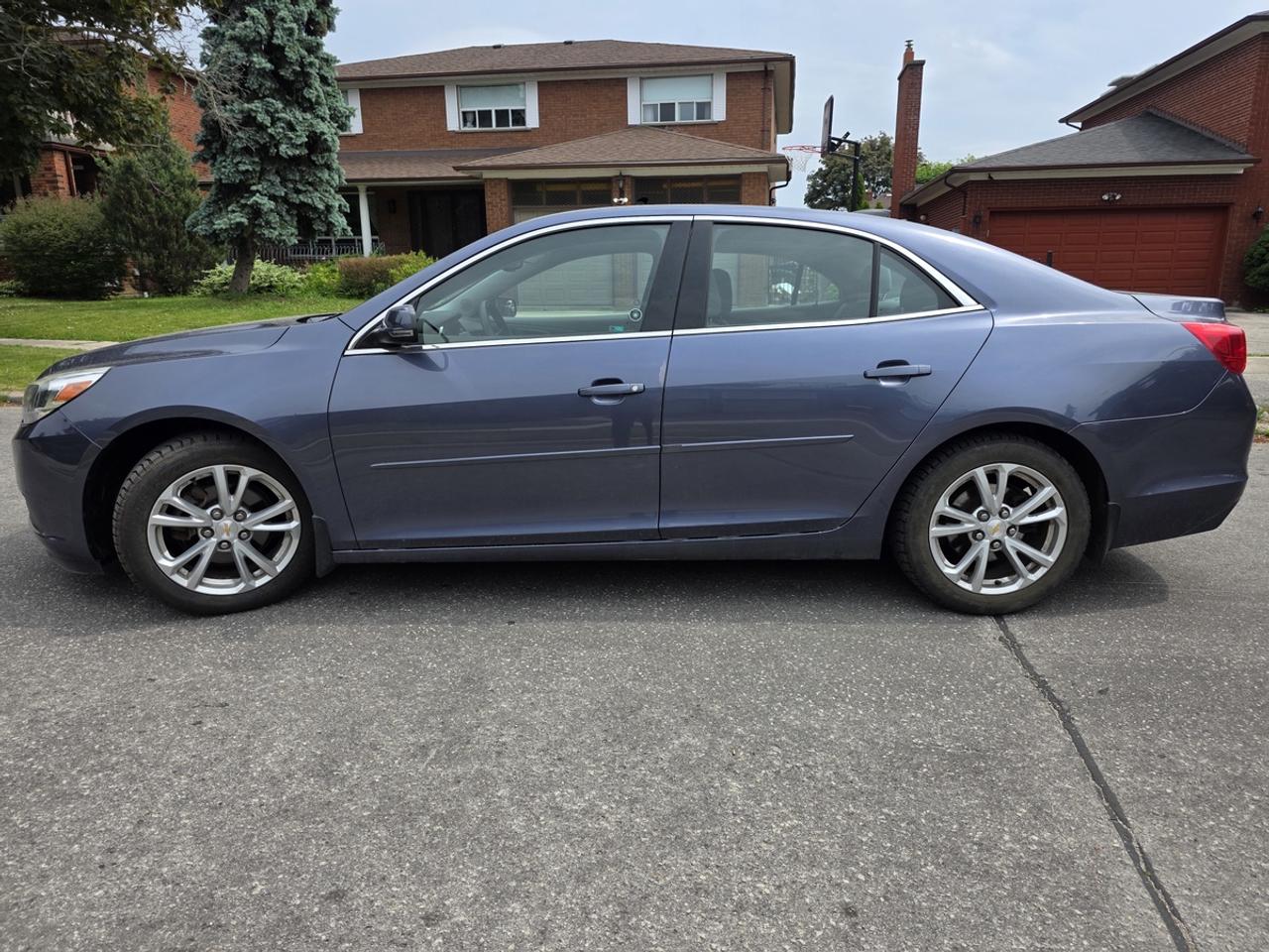 2015 Chevrolet Malibu LS Photo2