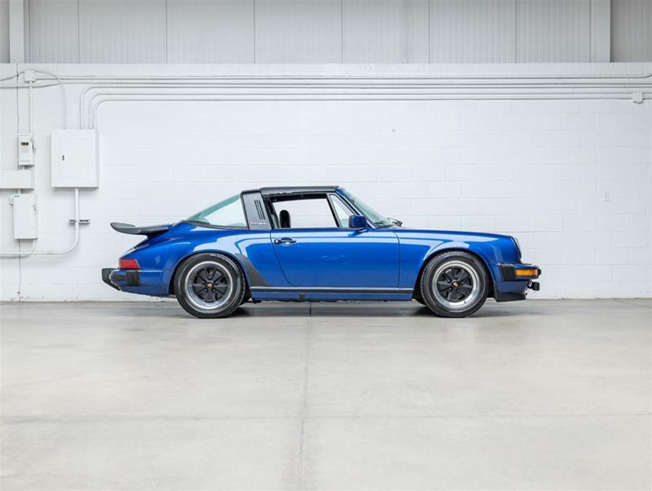 1982 Porsche 911  Photo