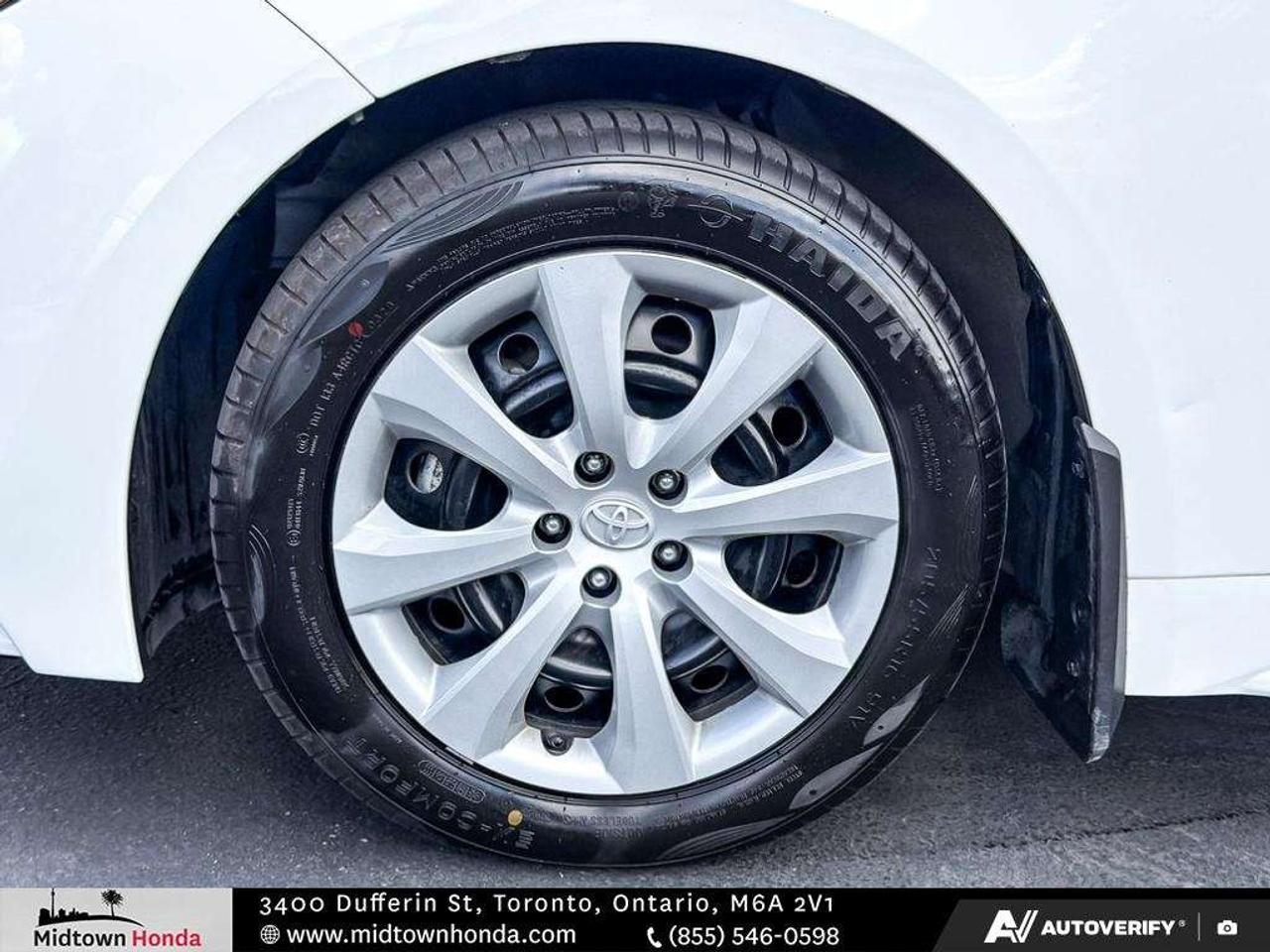 2024 Toyota Corolla LE CVT Photo