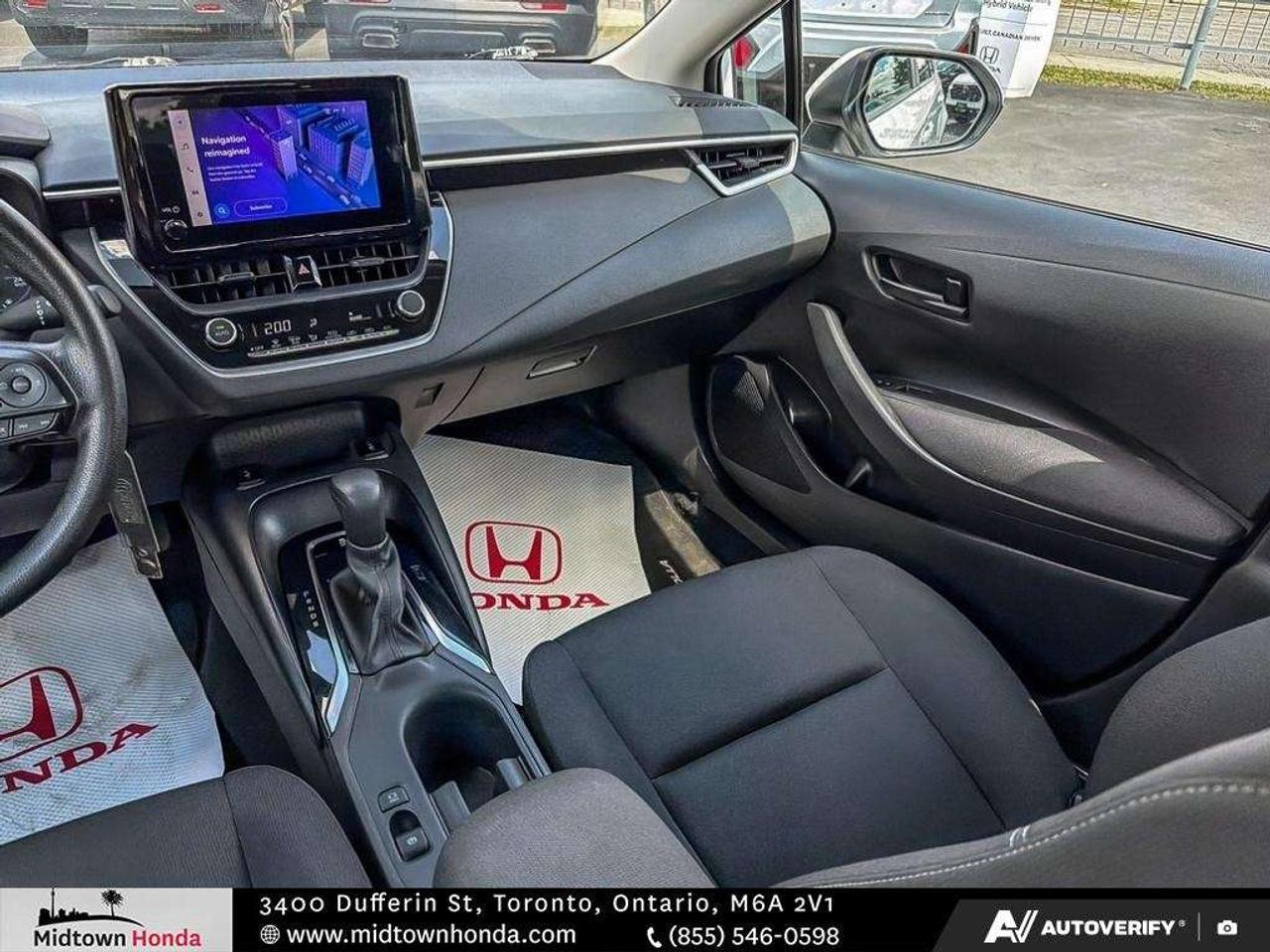 2024 Toyota Corolla LE CVT Photo