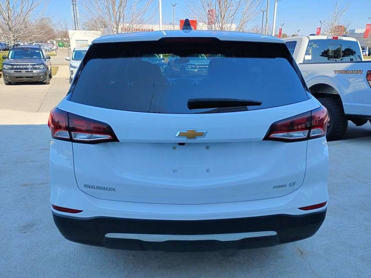 2023 Chevrolet Equinox LT Photo4