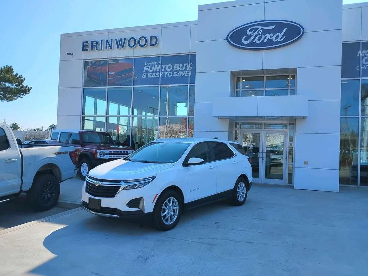 2023 Chevrolet Equinox LT Photo1