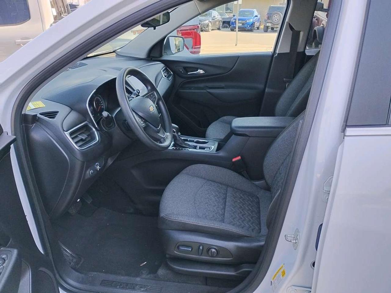 2023 Chevrolet Equinox LT Photo