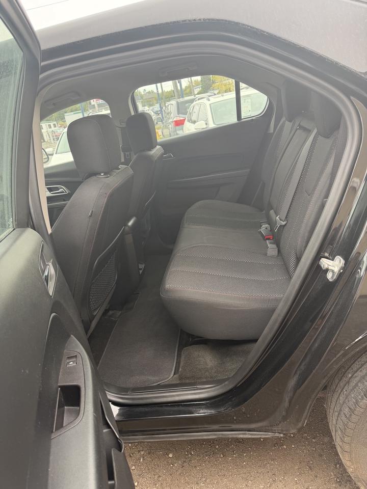 2017 Chevrolet Equinox LS Photo