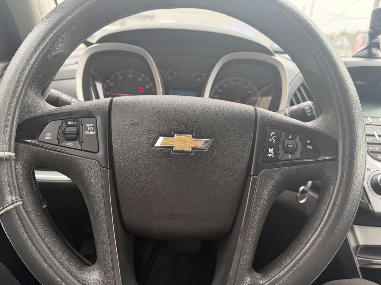 2017 Chevrolet Equinox LS Photo