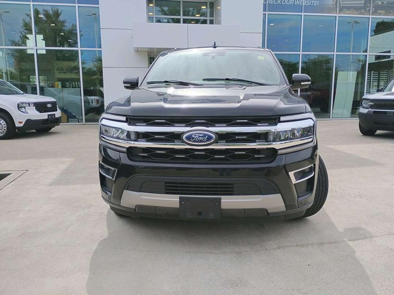 2024 Ford Expedition Limited MAX Photo