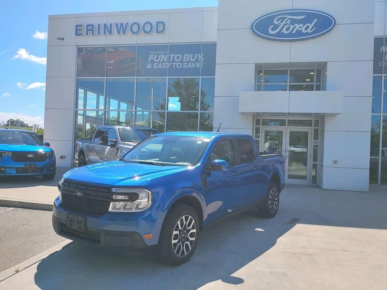 2023 Ford Maverick XL Photo1