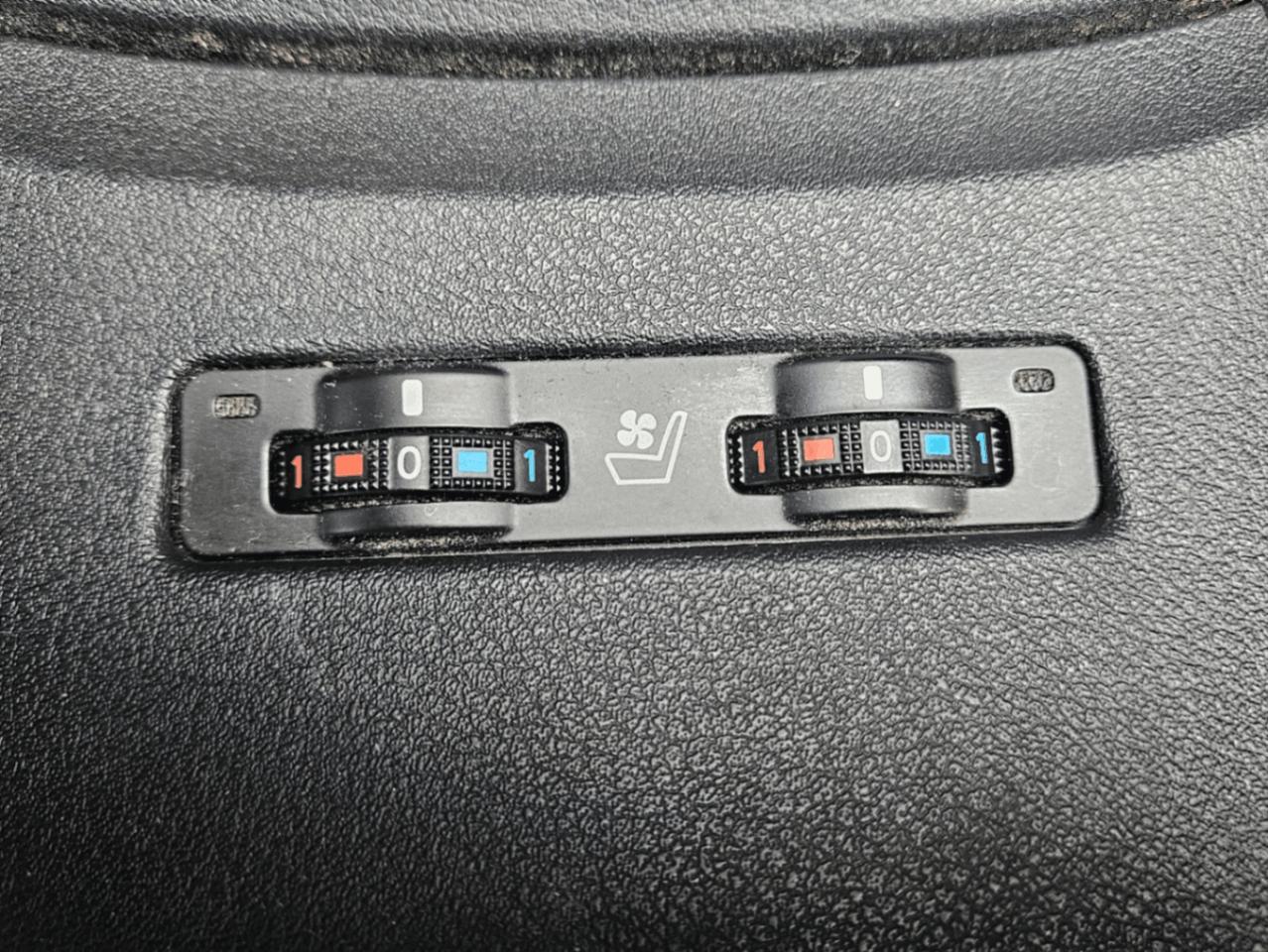 2012 Lexus ES 350 Navi, Camera, Leather, Sunroof Photo