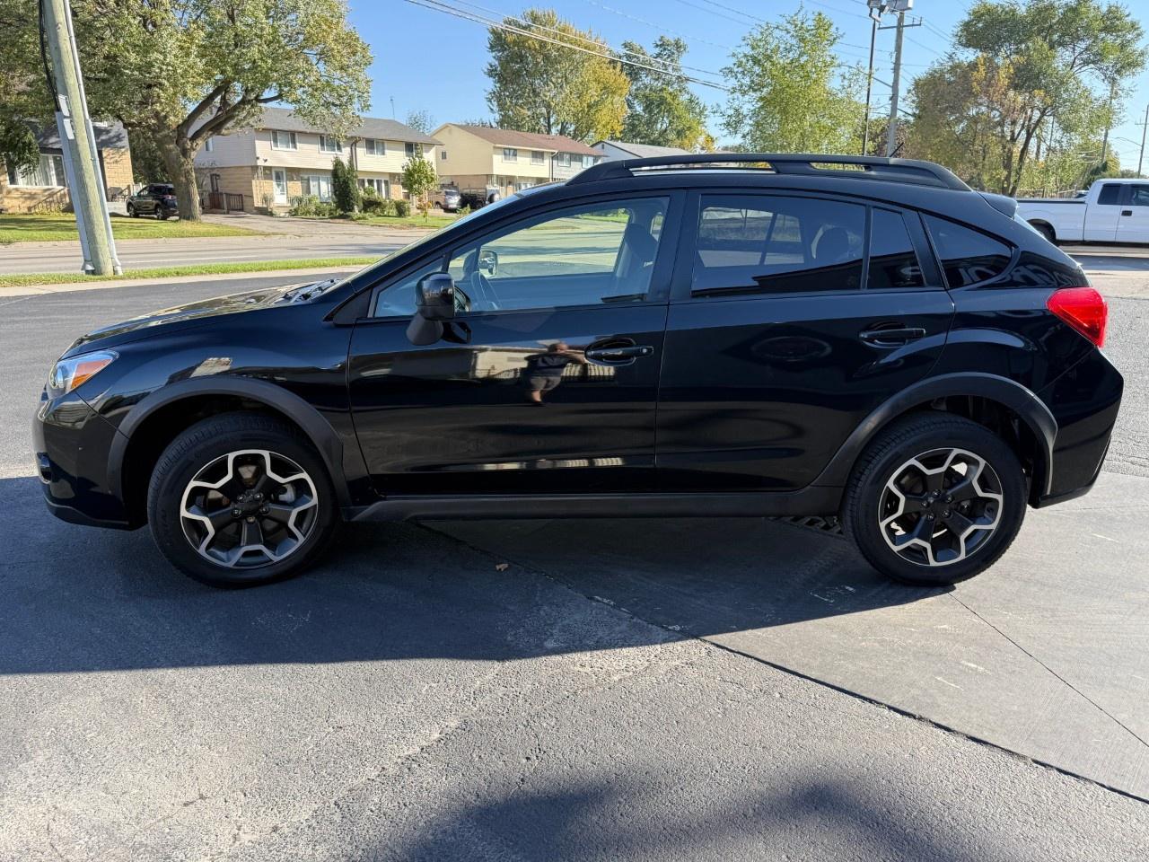 2013 Subaru XV Crosstrek 5DR CVT 2.0I W/TOURING PKG Photo