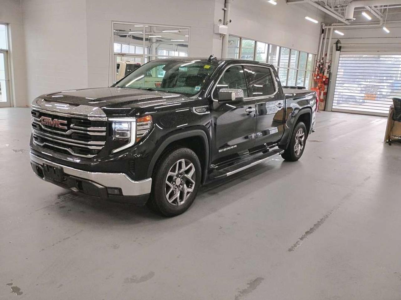 2022 GMC Sierra 1500 SLT Photo5