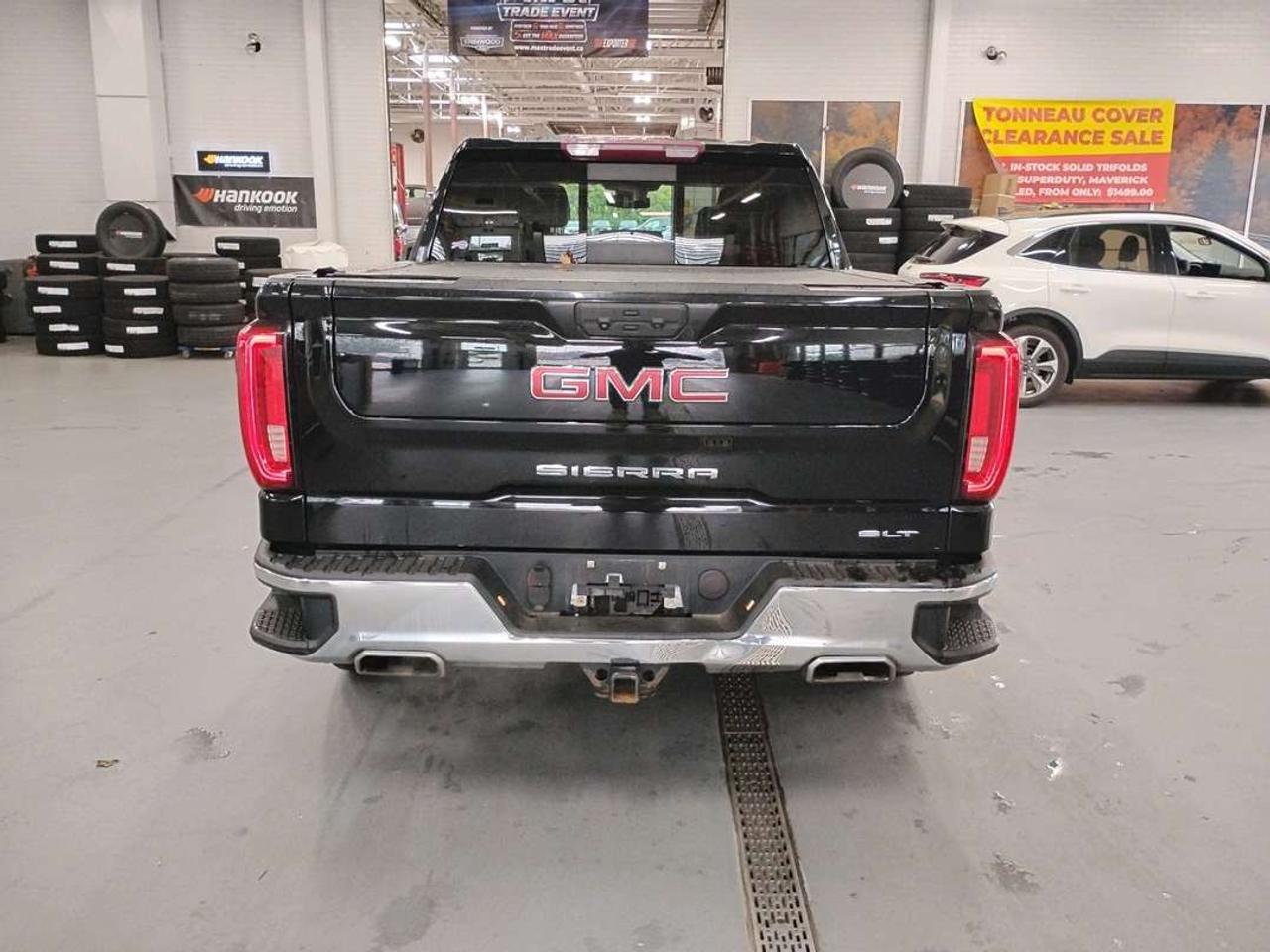 2022 GMC Sierra 1500 SLT Photo