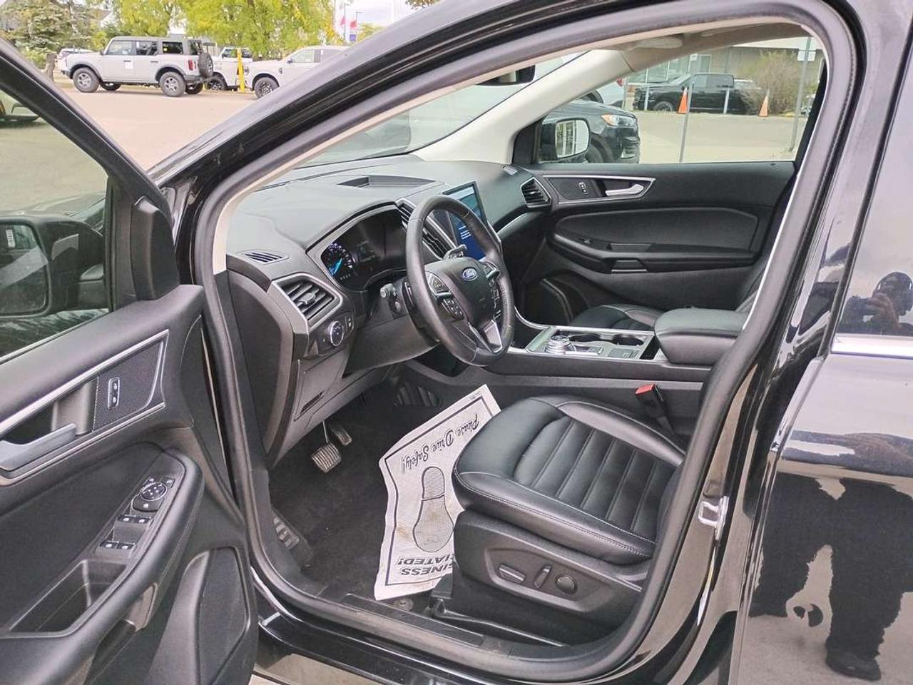 2022 Ford Edge SEL Photo