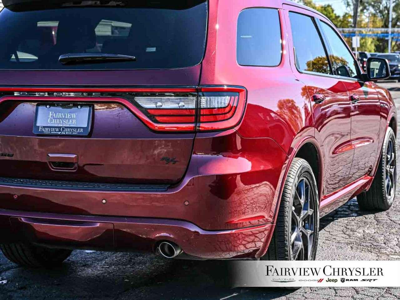2026 Dodge Durango GT HEMI V8 Premium AWD PREMIUM   BLACK TOP   SUNROOF   LEATHER   NAV   CARPLAY   BLIND SPOT DETECTION Photo
