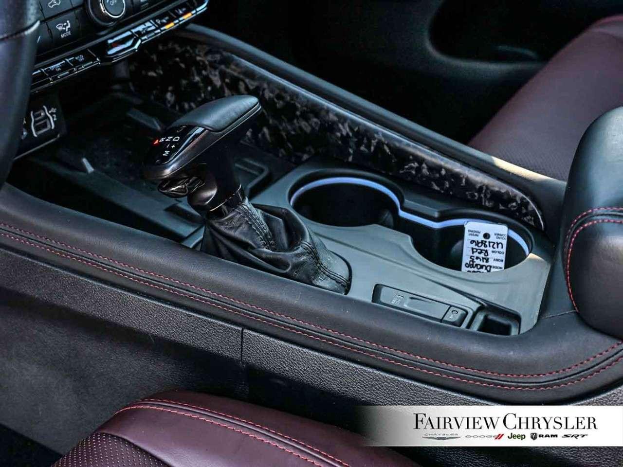 2026 Dodge Durango GT HEMI V8 Premium AWD PREMIUM   BLACK TOP   SUNROOF   LEATHER   NAV   CARPLAY   BLIND SPOT DETECTION Photo