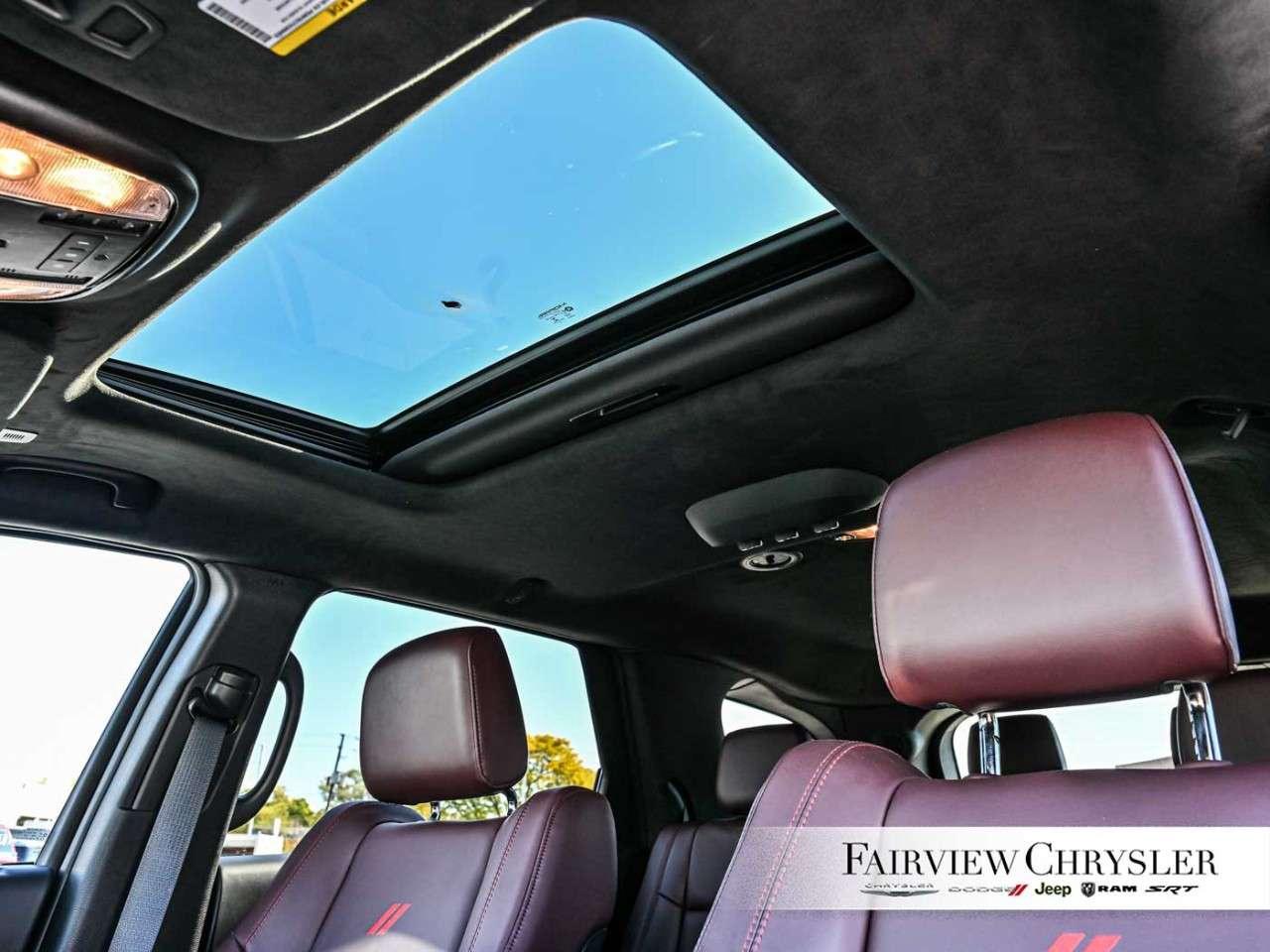 2026 Dodge Durango GT HEMI V8 Premium AWD PREMIUM   BLACK TOP   SUNROOF   LEATHER   NAV   CARPLAY   BLIND SPOT DETECTION Photo