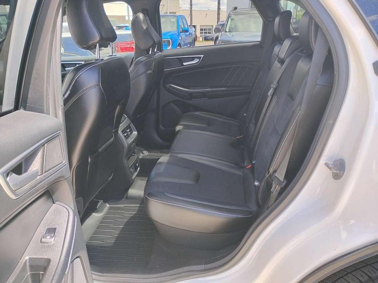 2022 Ford Edge ST Photo