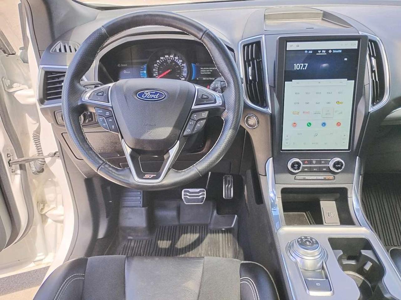 2022 Ford Edge ST Photo