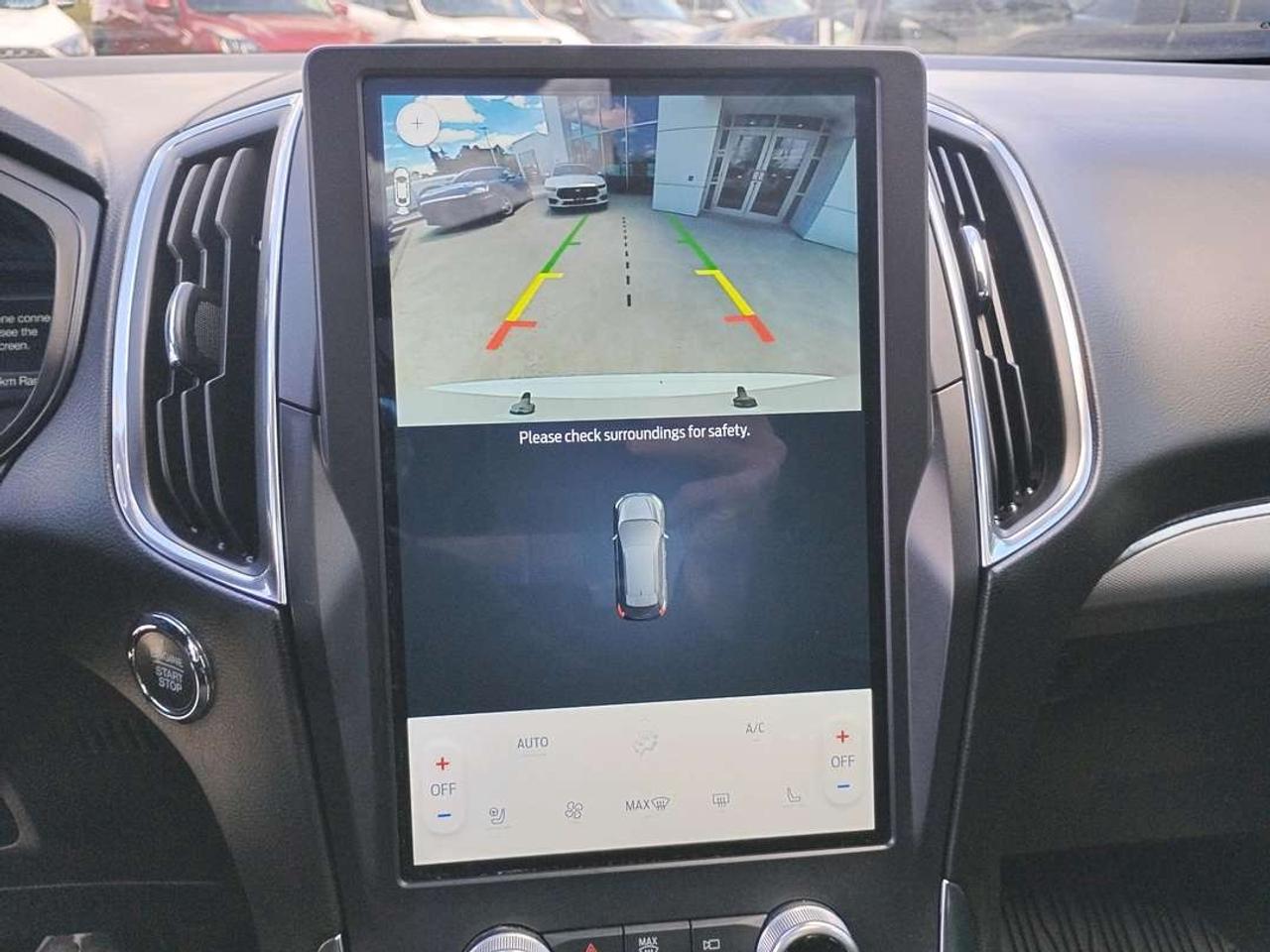 2022 Ford Edge ST Photo