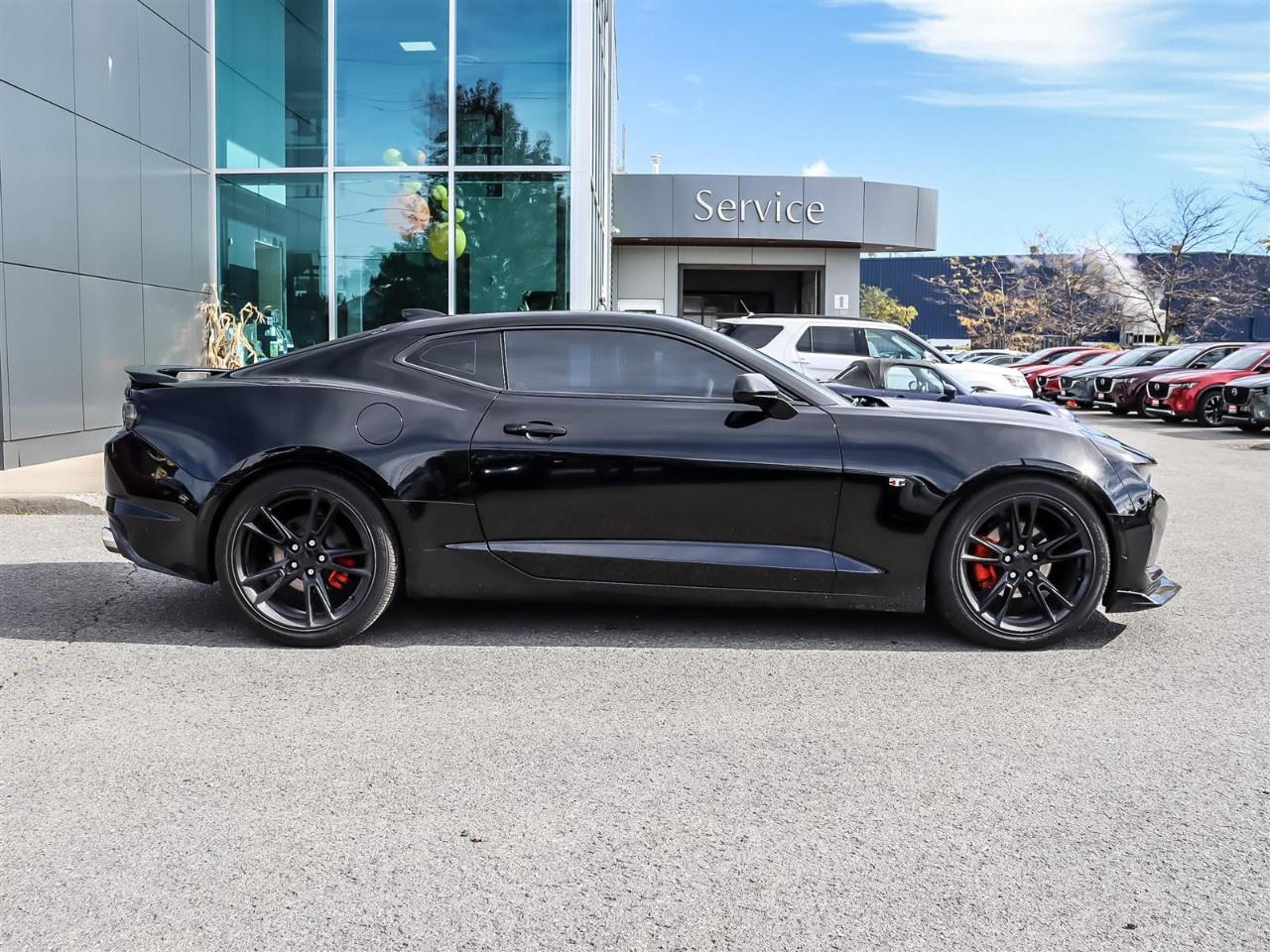 2021 Chevrolet Camaro 2dr Coupe 1LT Photo