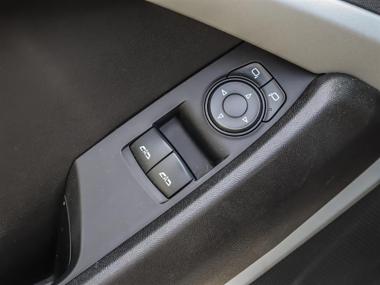 2021 Chevrolet Camaro 2dr Coupe 1LT Photo