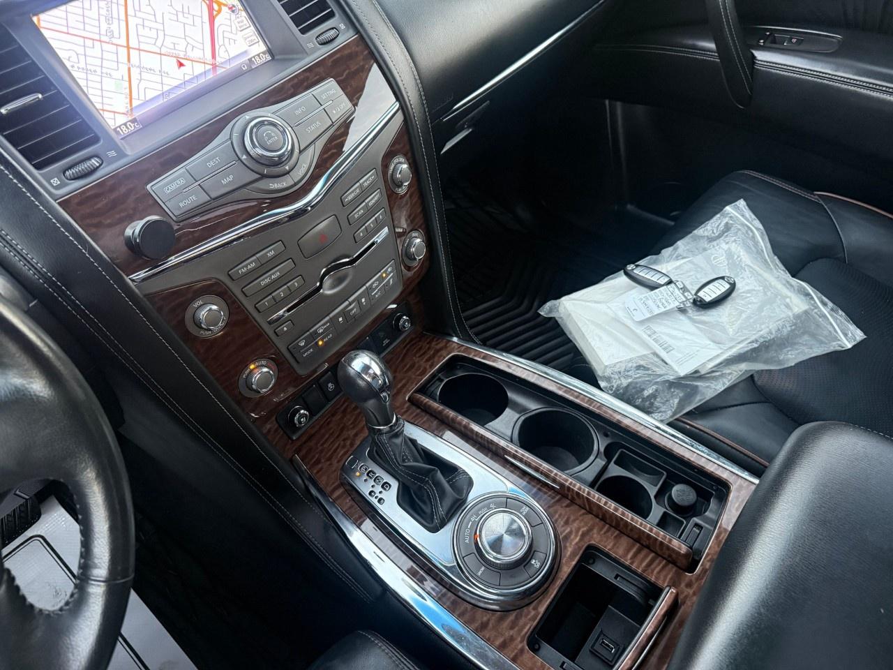 2017 Nissan Armada 4WD 4DR PLATINUM EDITION Photo