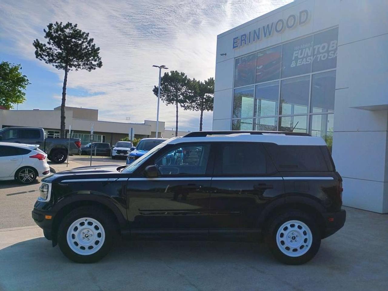 2024 Ford Bronco Sport Heritage Photo2