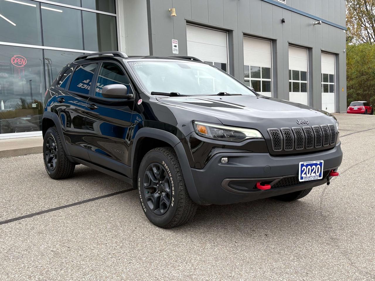 2020 Jeep Cherokee Trailhawk 4x4   Clean Carfax Photo