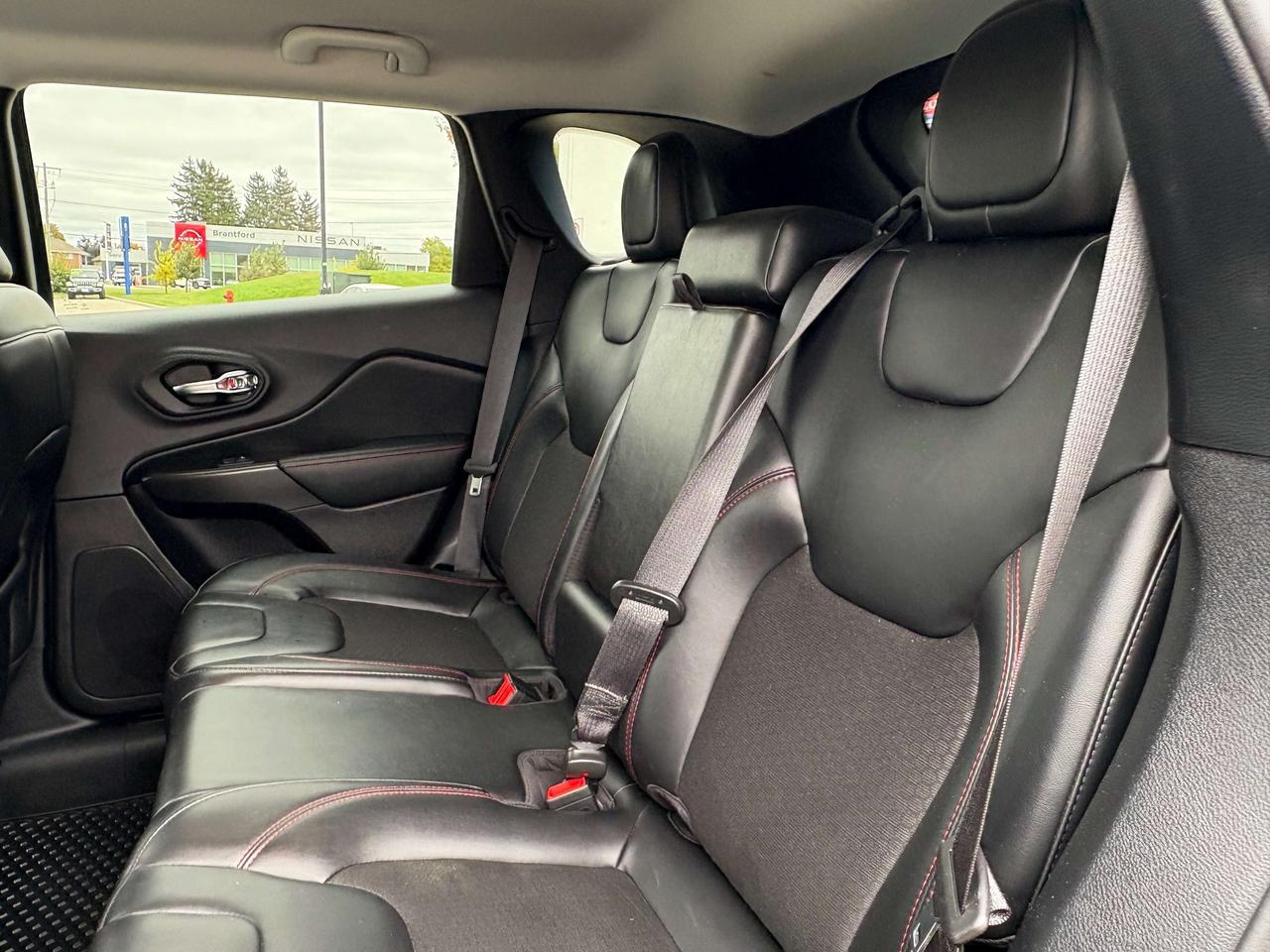 2020 Jeep Cherokee Trailhawk 4x4   Clean Carfax Photo