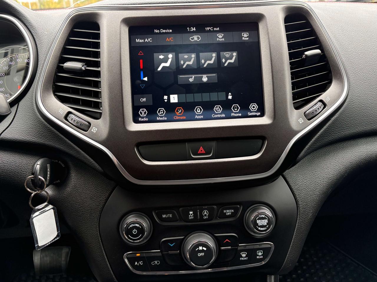 2020 Jeep Cherokee Trailhawk 4x4   Clean Carfax Photo