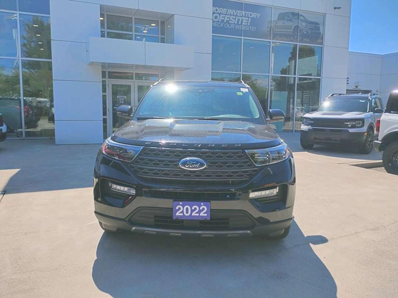 2022 Ford Explorer XLT Photo