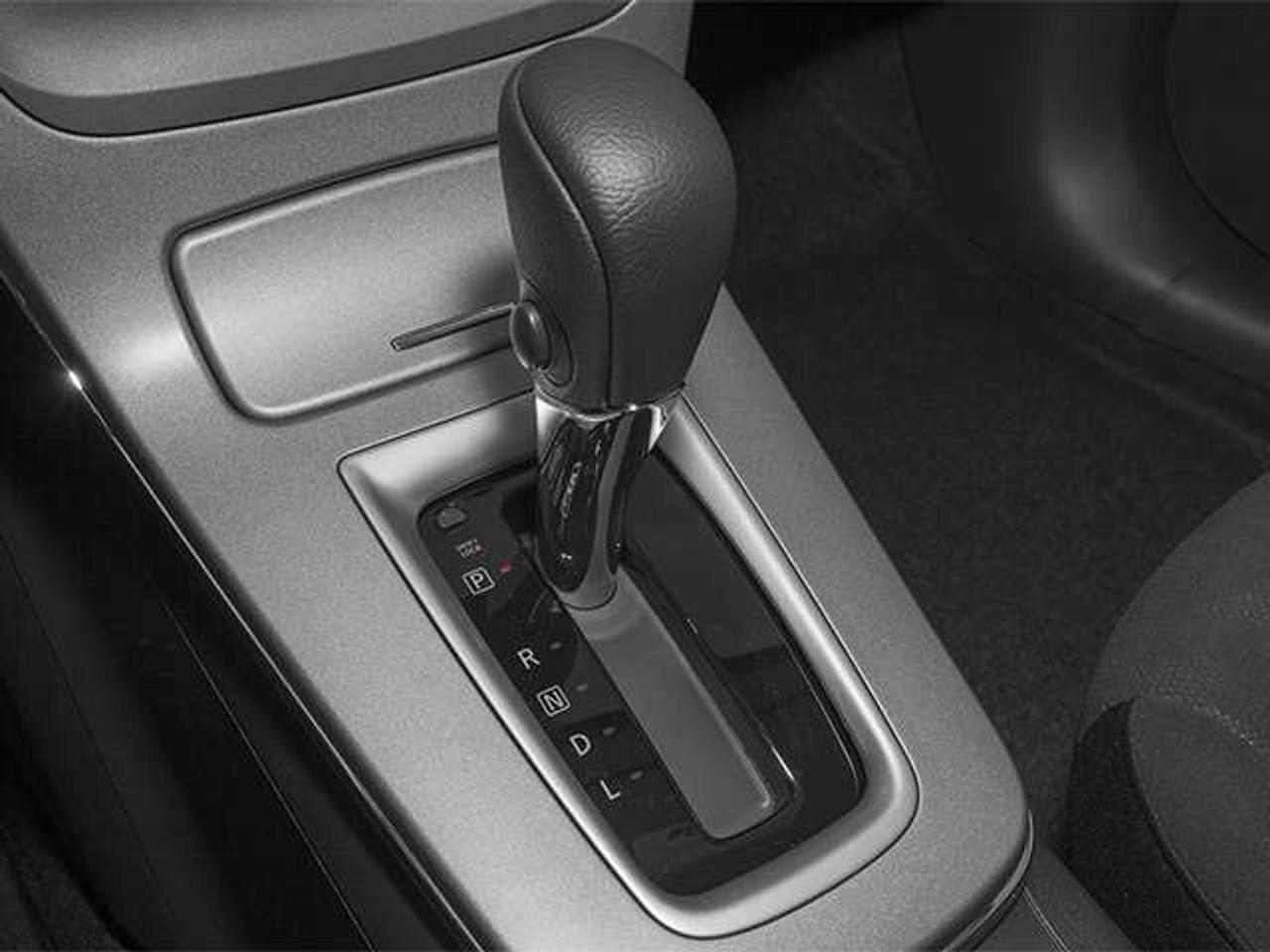 2014 Nissan Sentra S Photo
