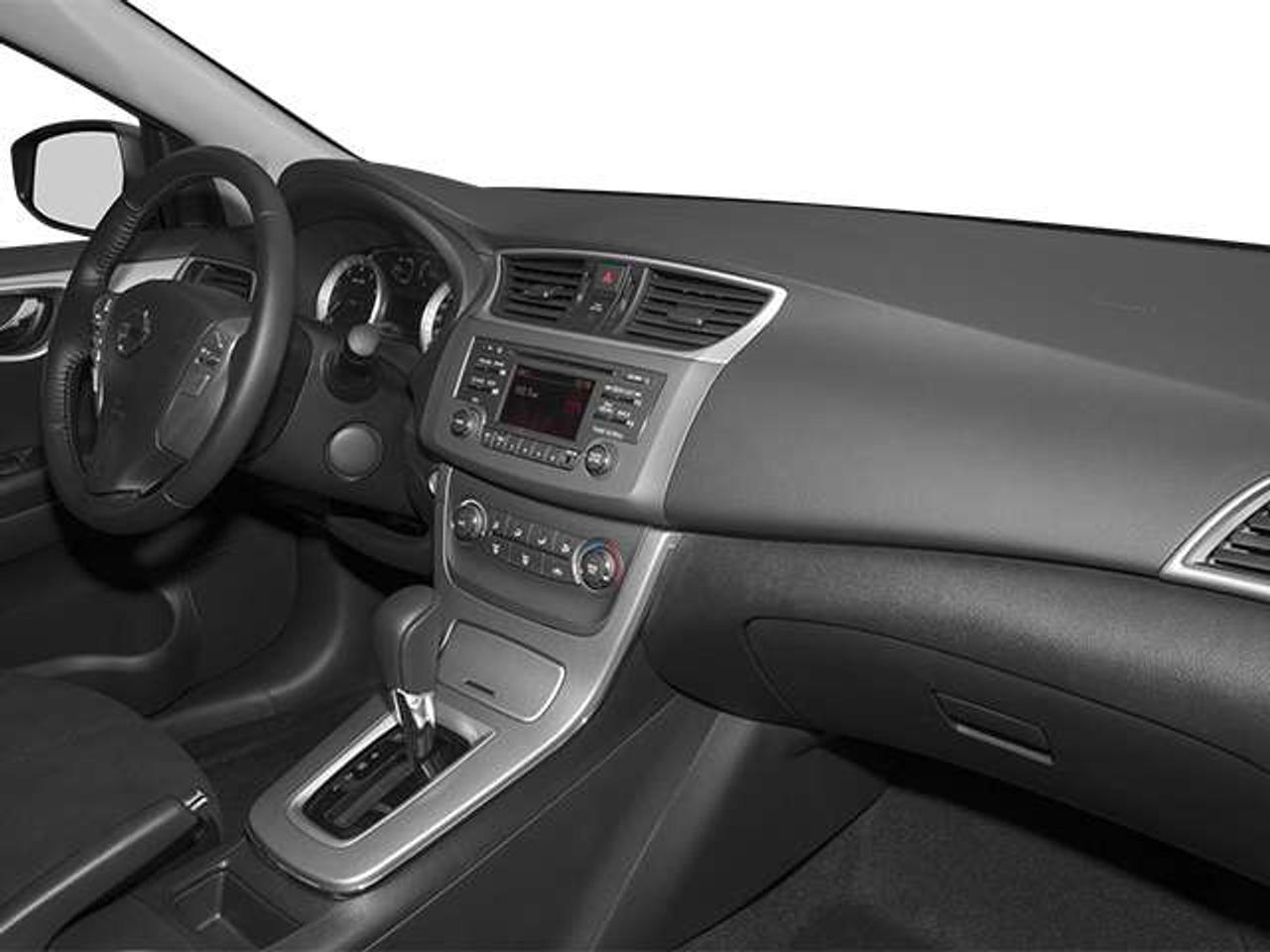 2014 Nissan Sentra S Photo