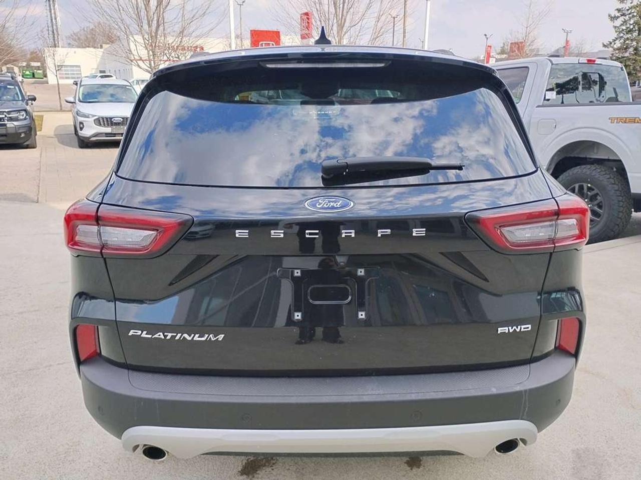 2023 Ford Escape Platinum Photo