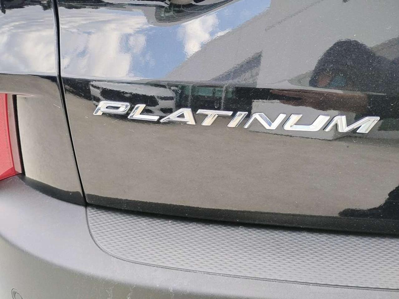 2023 Ford Escape Platinum Photo