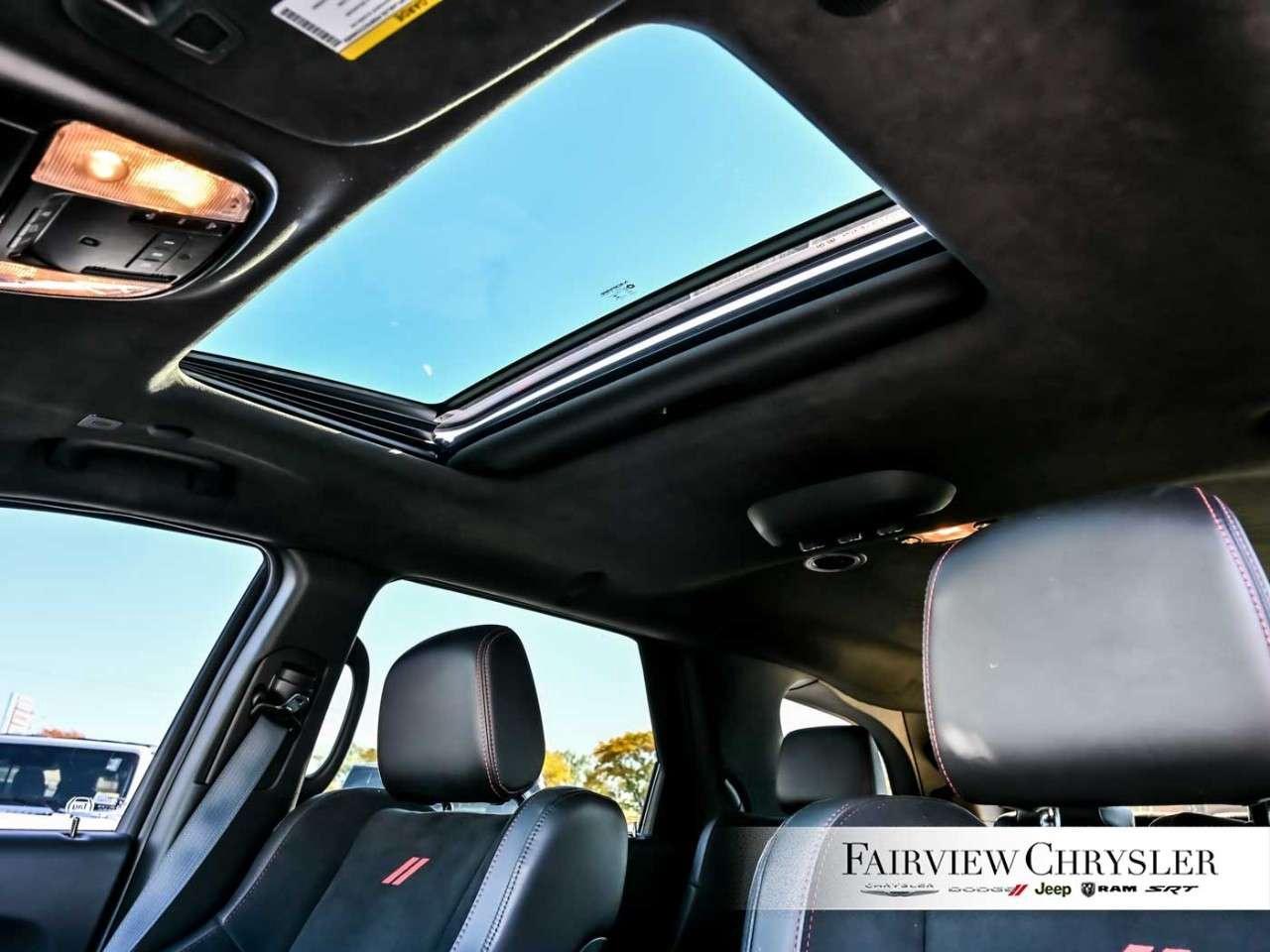 2026 Dodge Durango GT HEMI V8 Premium AWD TOW N GO   REDLINE PKG   SRT SEATS   SUNROOF   CARPLAY   ACTIVE EXHAUST   BLIND SPOT Photo