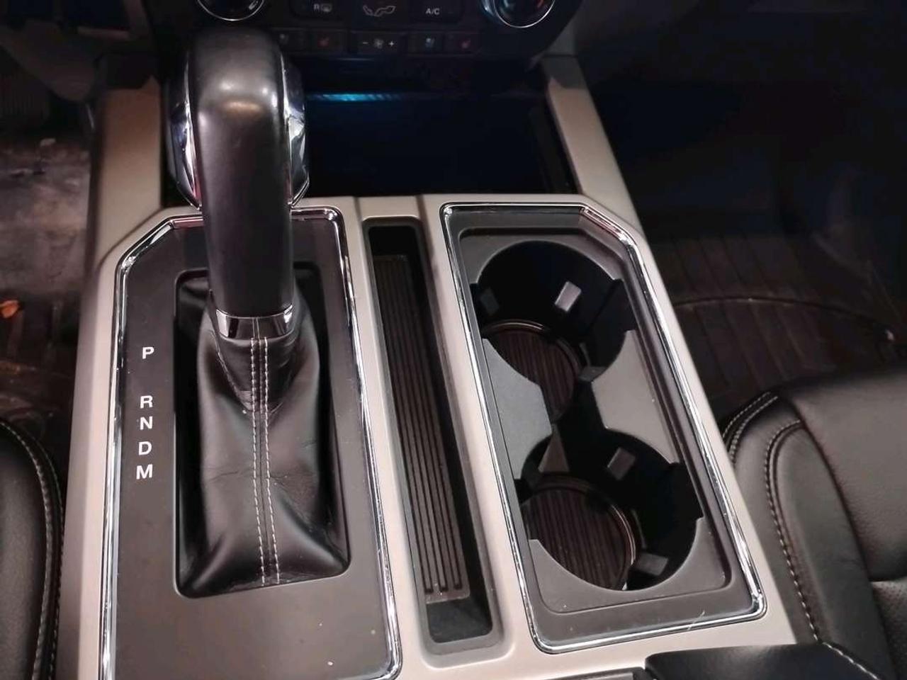 2020 Ford F-150 Lariat Photo