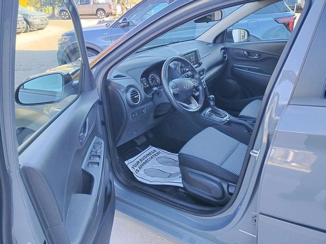 2021 Hyundai KONA Trend Photo