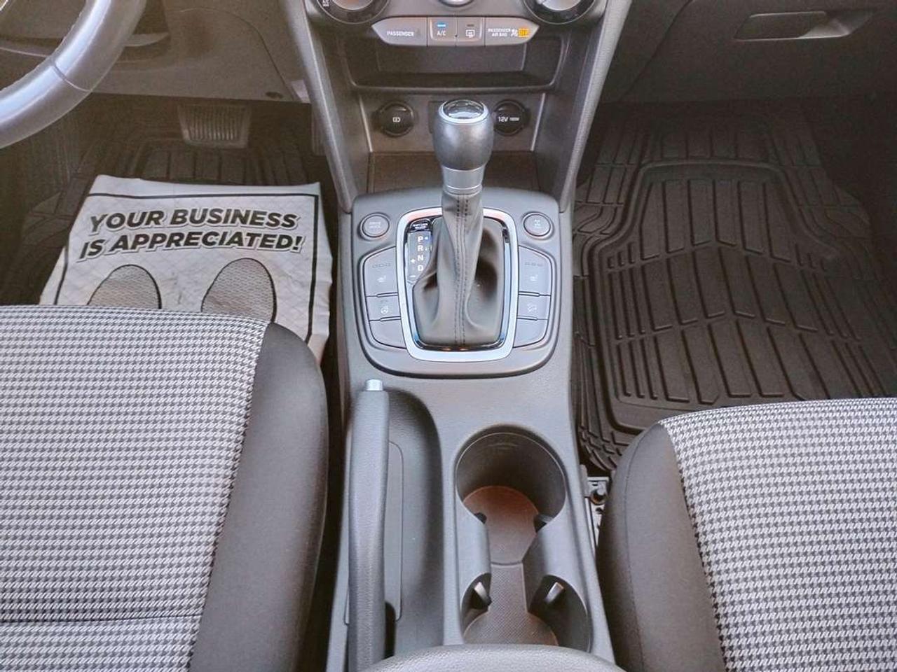 2021 Hyundai KONA Trend Photo