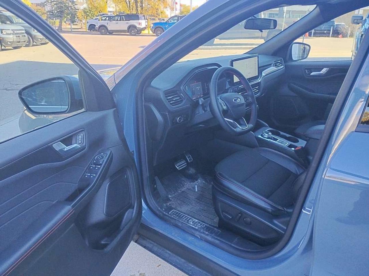 2024 Ford Escape ST-Line Select AWD Photo